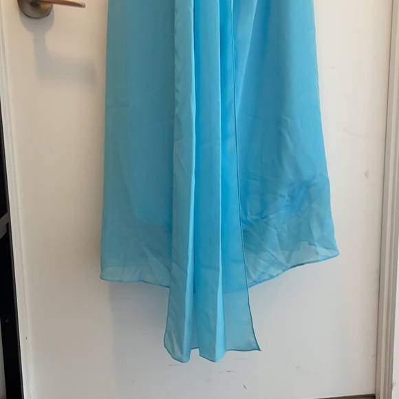 Tiffany Blue Ball Gown 💙 - Picture 9 of 9